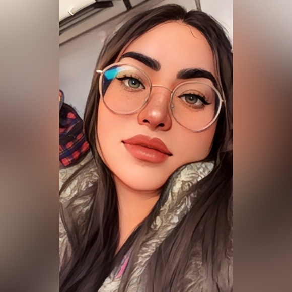 Meet your Posher, Saria - Picture 2 of 3